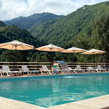 Hotel Chateau Iveri Varjanisi Exterior photo