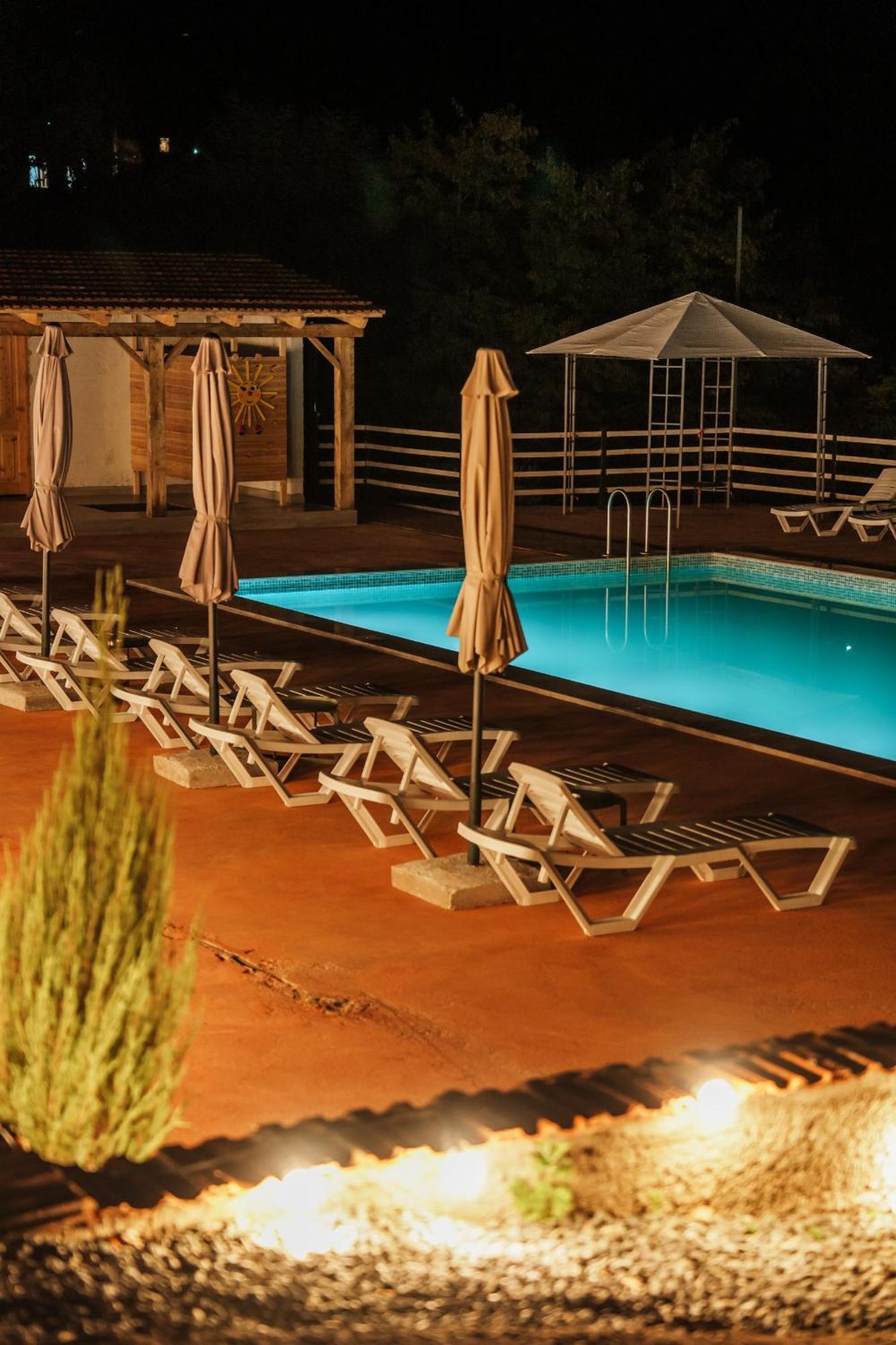 Hotel Chateau Iveri Varjanisi Exterior photo